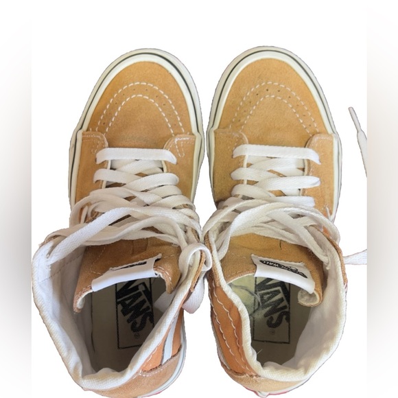 Vanz  athletic  Shoes unisex, tan color in good condition. - Picture 4 of 7